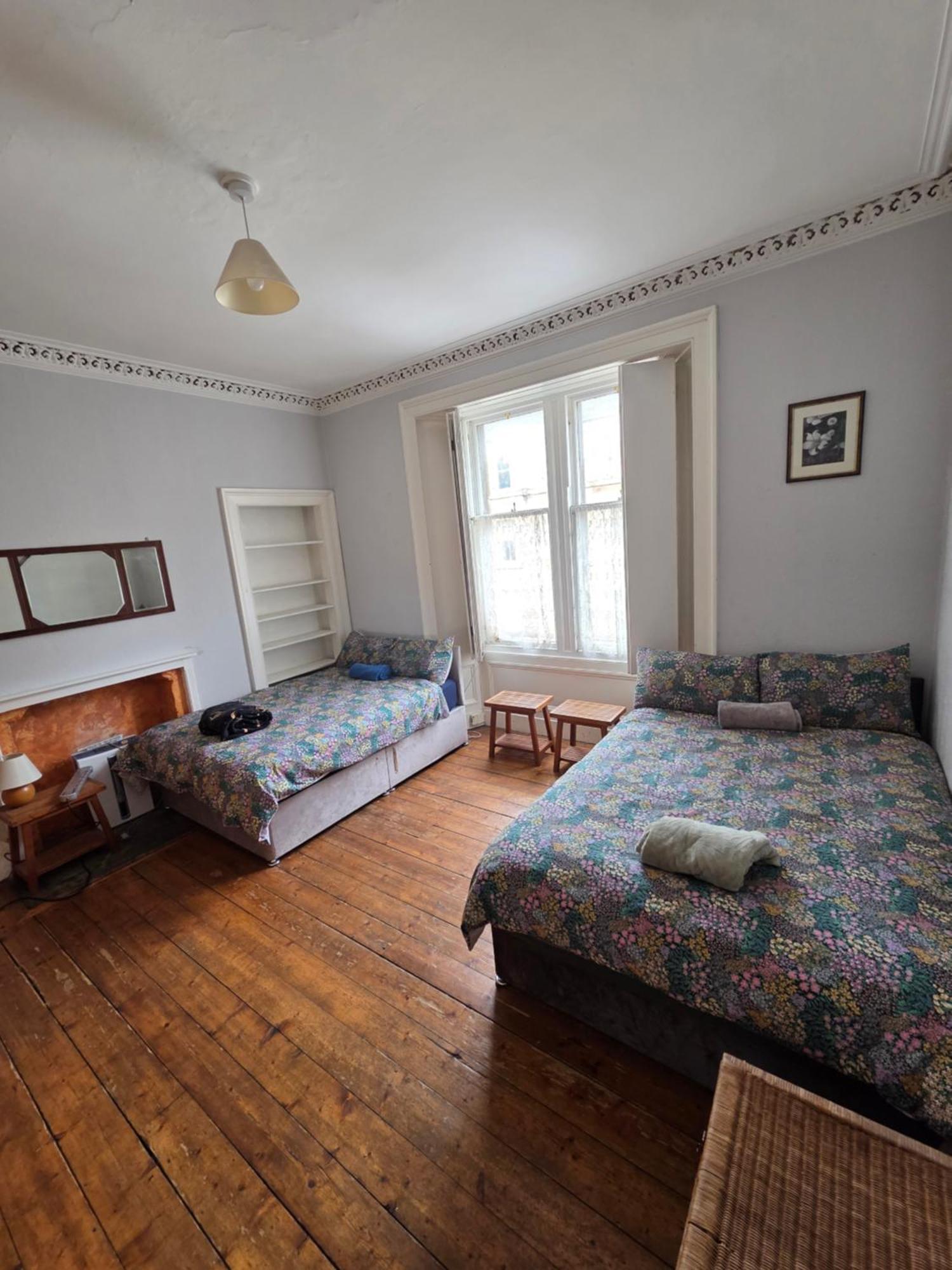 City Centre Flat - Sleep Upto 4, Edinburgh